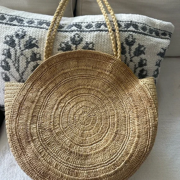 Sezane Beige Straw Tote with Blue Floral Design - Picture 3 of 3